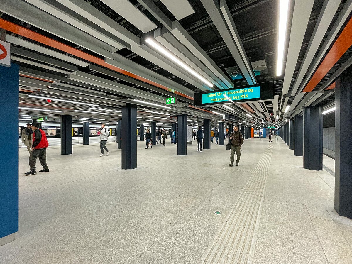 nyugati pályaudvar metróállomás