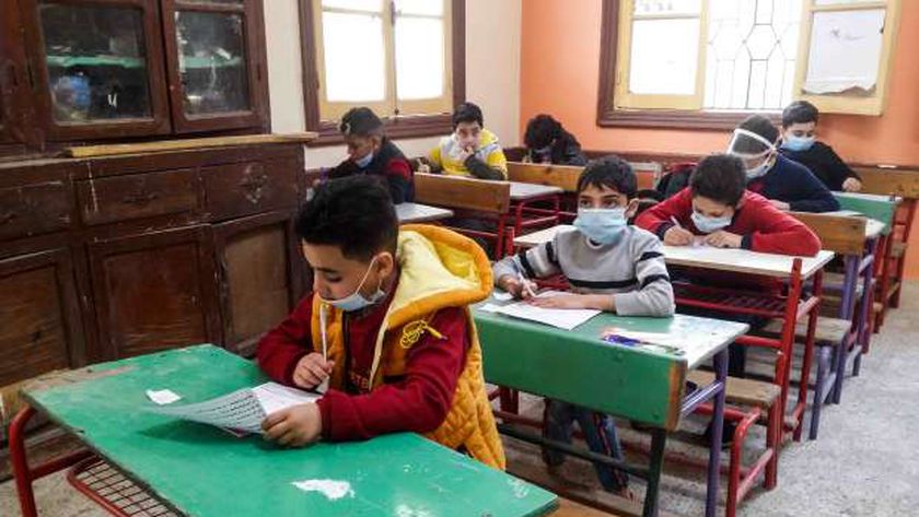 تسريب امتحان اللغه العربيه للصف الاول الثانوي 2021