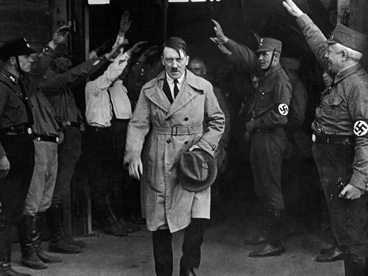 conspiracy theories about adolf hitler's death