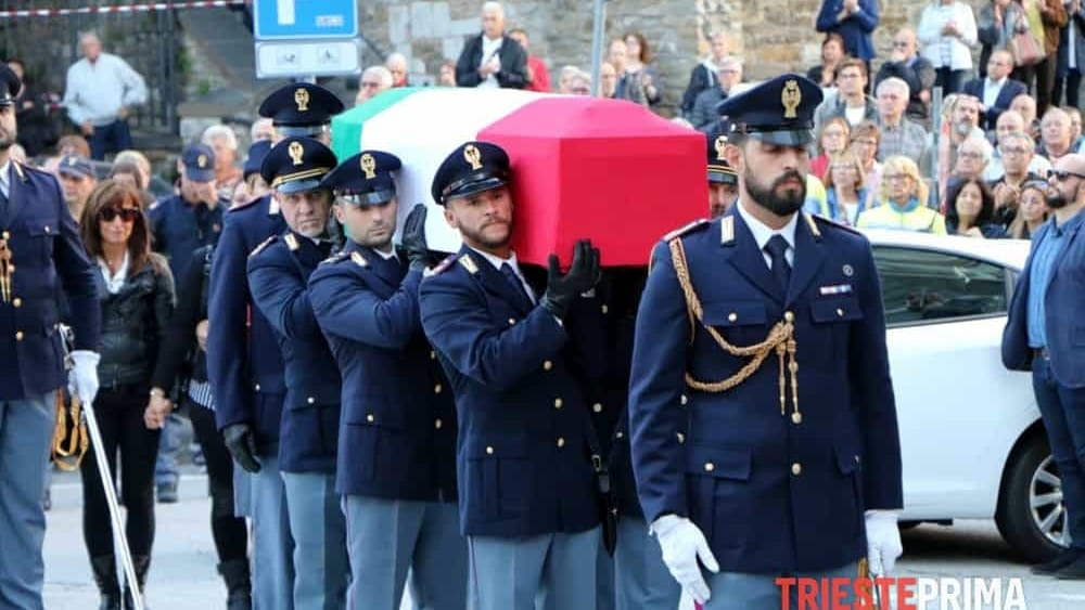 funerali poliziotti trieste