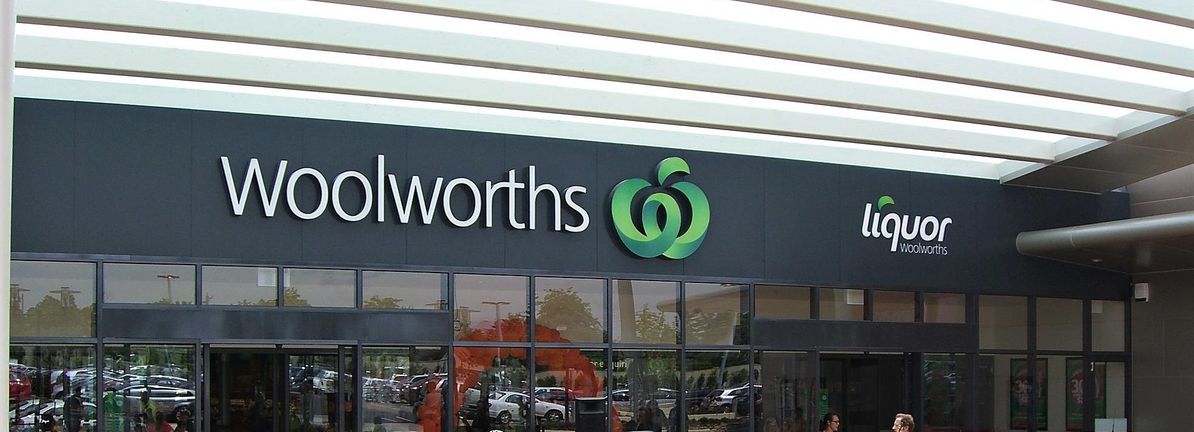 woolworths share price