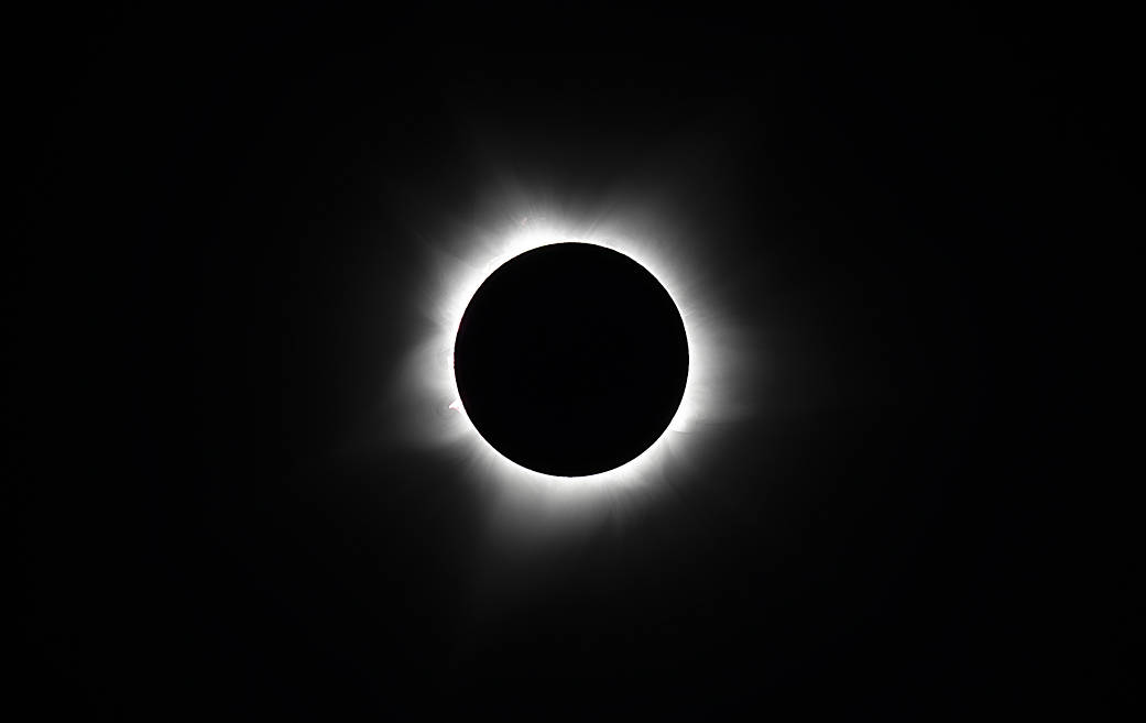 eclipse abril 2023