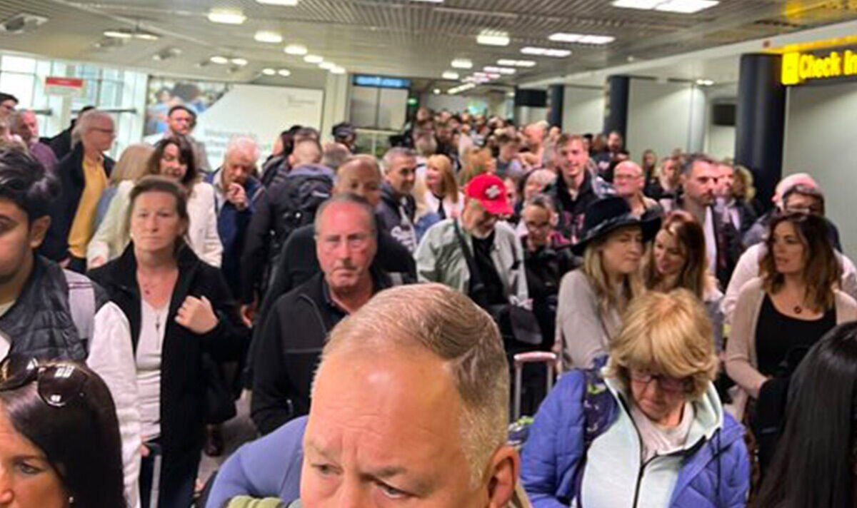 manchester airport evacuation