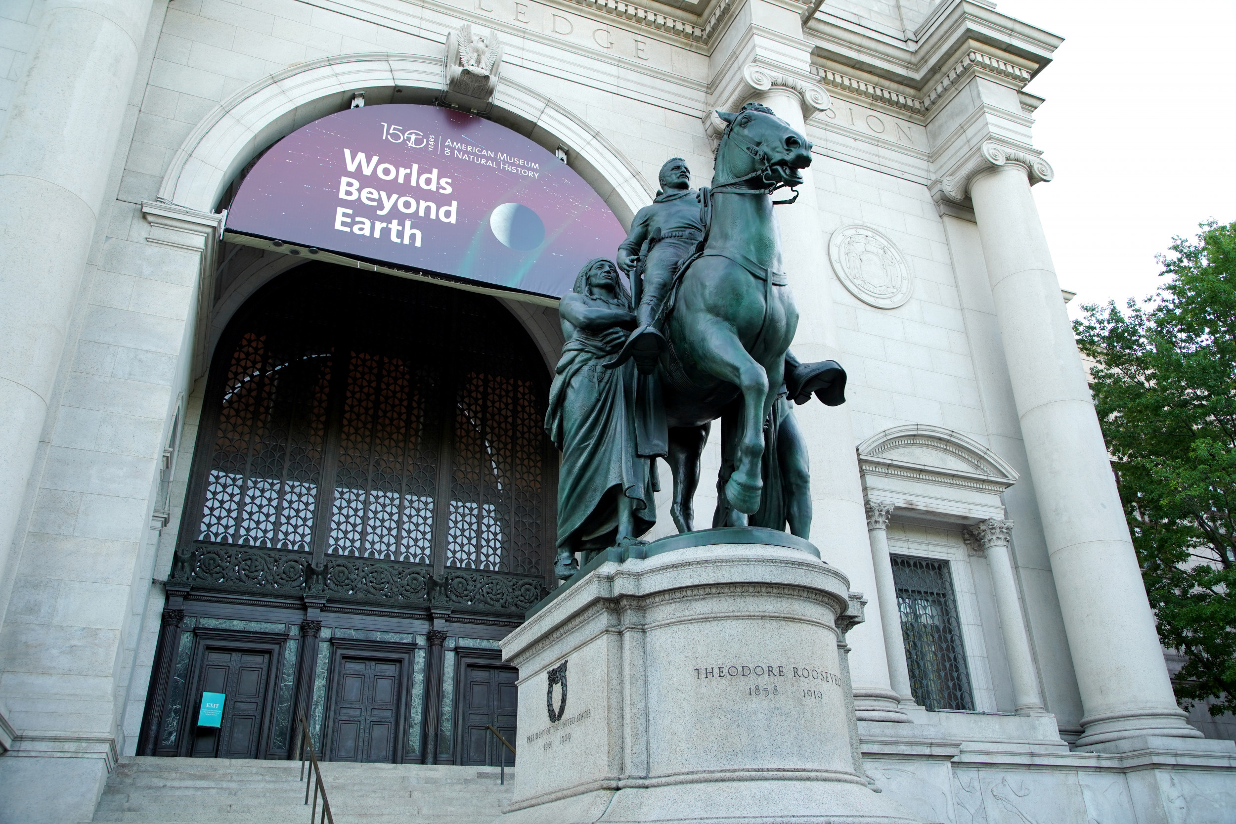 equestrian statue of theodore roosevelt (new york city)