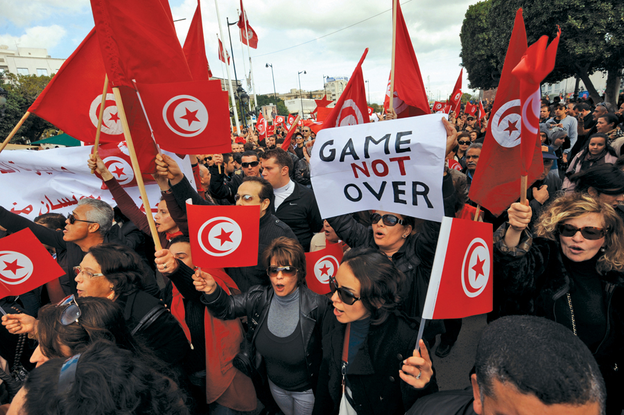 الأزمة السياسية التونسية 2021