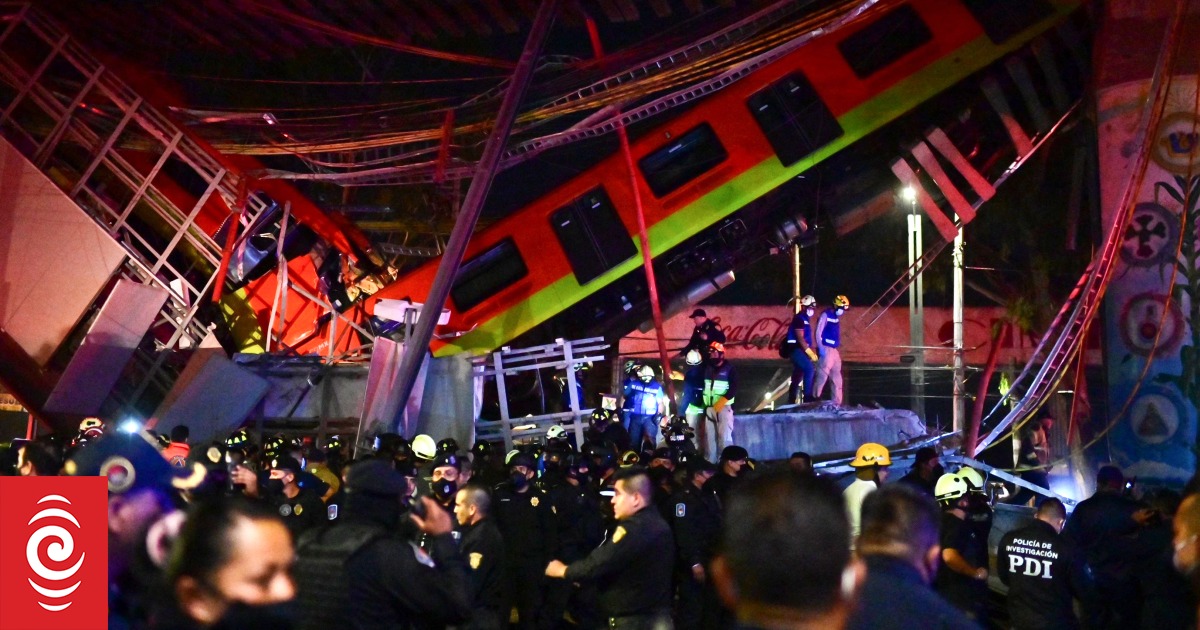 mexico city metro overpass collapse