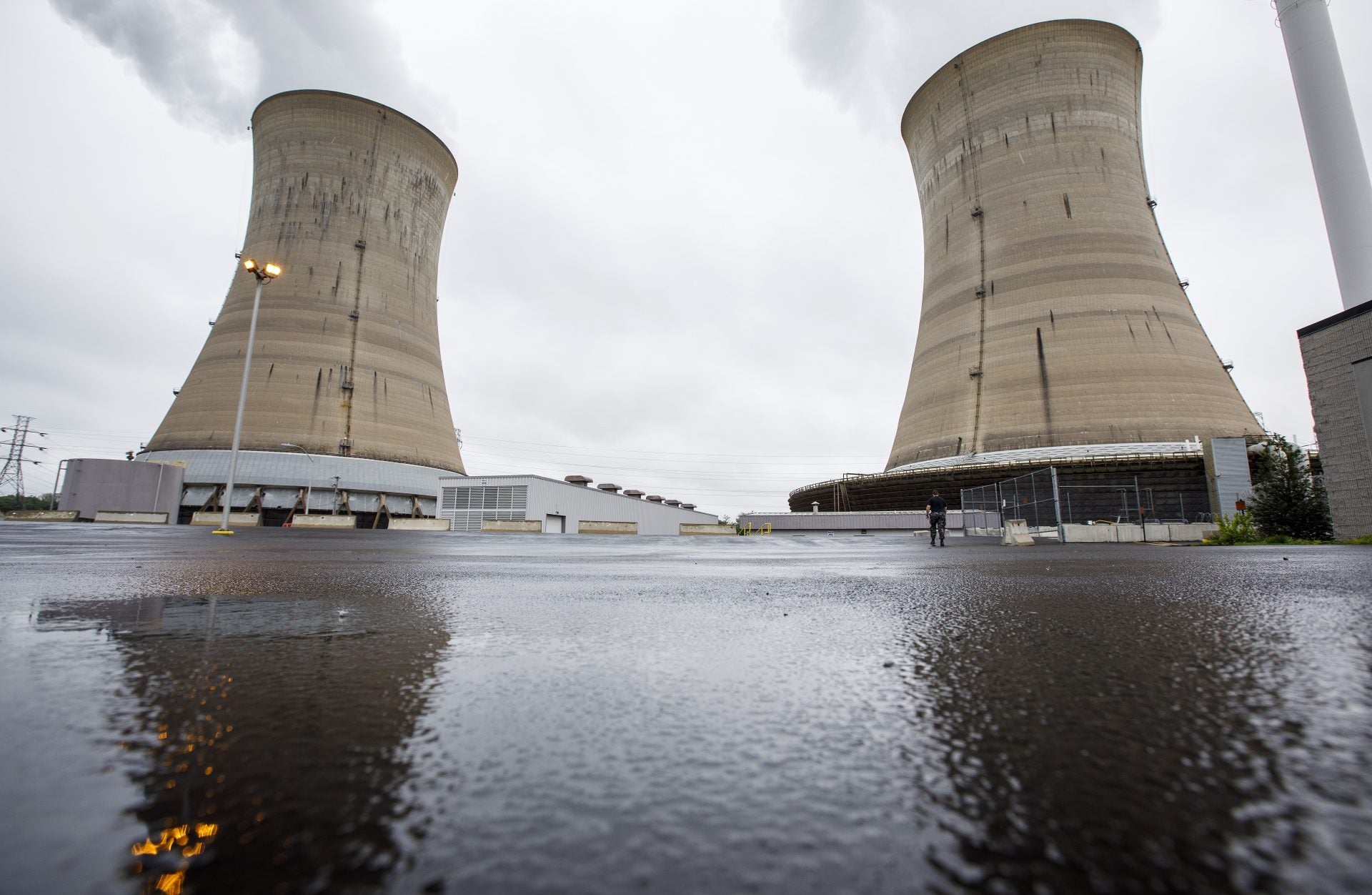 three mile island nuclear generating station