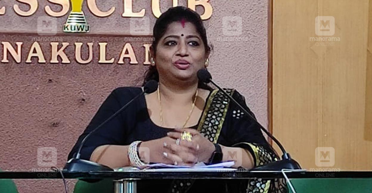kaveri (actress)